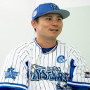 首位打者のＤｅＮＡ佐野、背番号「44」→「７」へ変更！