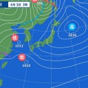 沖縄で1時間に100mm以上の猛烈な雨。