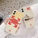 【在庫あり】ブランド柄 海外で大人気 iphone12/12proケース!