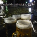 外で飲むとなぜあんなにおいしいのだろう／生きる