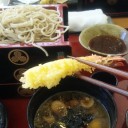 食べて寝る人。