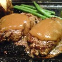 ここは１つ、やっぱハンバーグ！！でしょう