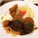 屋上が好き！お肉が好き！ヒーローが好き！