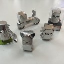 ルーブル美術館でステンレス折り紙の展示実演販売