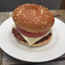 自家製炭火焼きハンバーガー