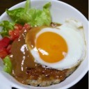 ロコモコ丼