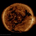 太陽風速が急上昇。【G1級磁気嵐が発生中】⇒地殻変動に注意。／これから北米では強烈寒波襲来です。　（作業栗鼠４匹目）