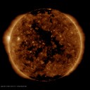 【 Ｍ ６ 級 】（！連発！）／コロナホール太陽風が確率６０％で地球直撃。／【磁気嵐Ｇ１級】／【Ｍ７級】地殻変動に注意。