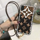 オシャレ人気ルイヴィトン iphone XI/11Rケースブランドiphone11 pro/xr/xs maxケースチェーン付き
