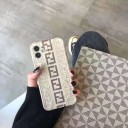 【在庫あり】ブランド柄 海外で大人気 iphone12/12proケース!