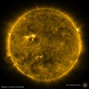 ★【 Ｍ ５ 級 】（多々乱発）★／太陽風の速度は平均的な状態に戻っています。