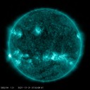 ★ 活発に【 太陽 フレア 】発生 ★／高速太陽風が続いています。／★【 Ｍ ５ 級 】（多発）★