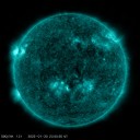 【　C7.2 の小規模フレア　】／太陽風の速度はやや高速になり、磁気圏の活動も強まりました。